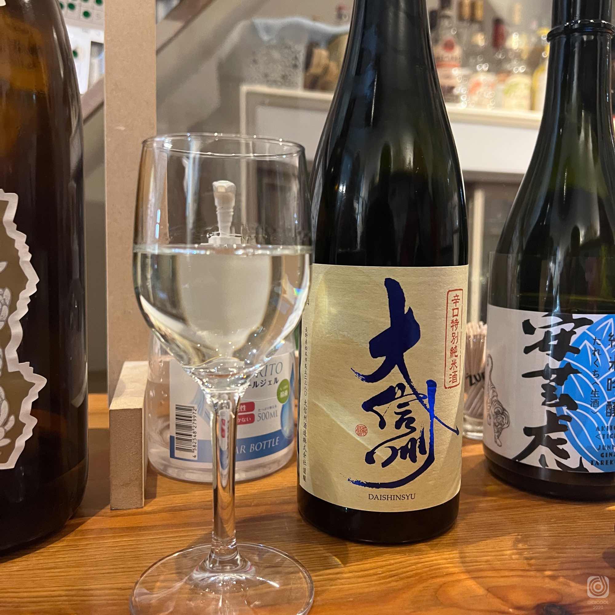 香川県 高松市・日本酒の立ち呑みスタンド「SAKE STAND CHIRO」がちょい呑みに最高！