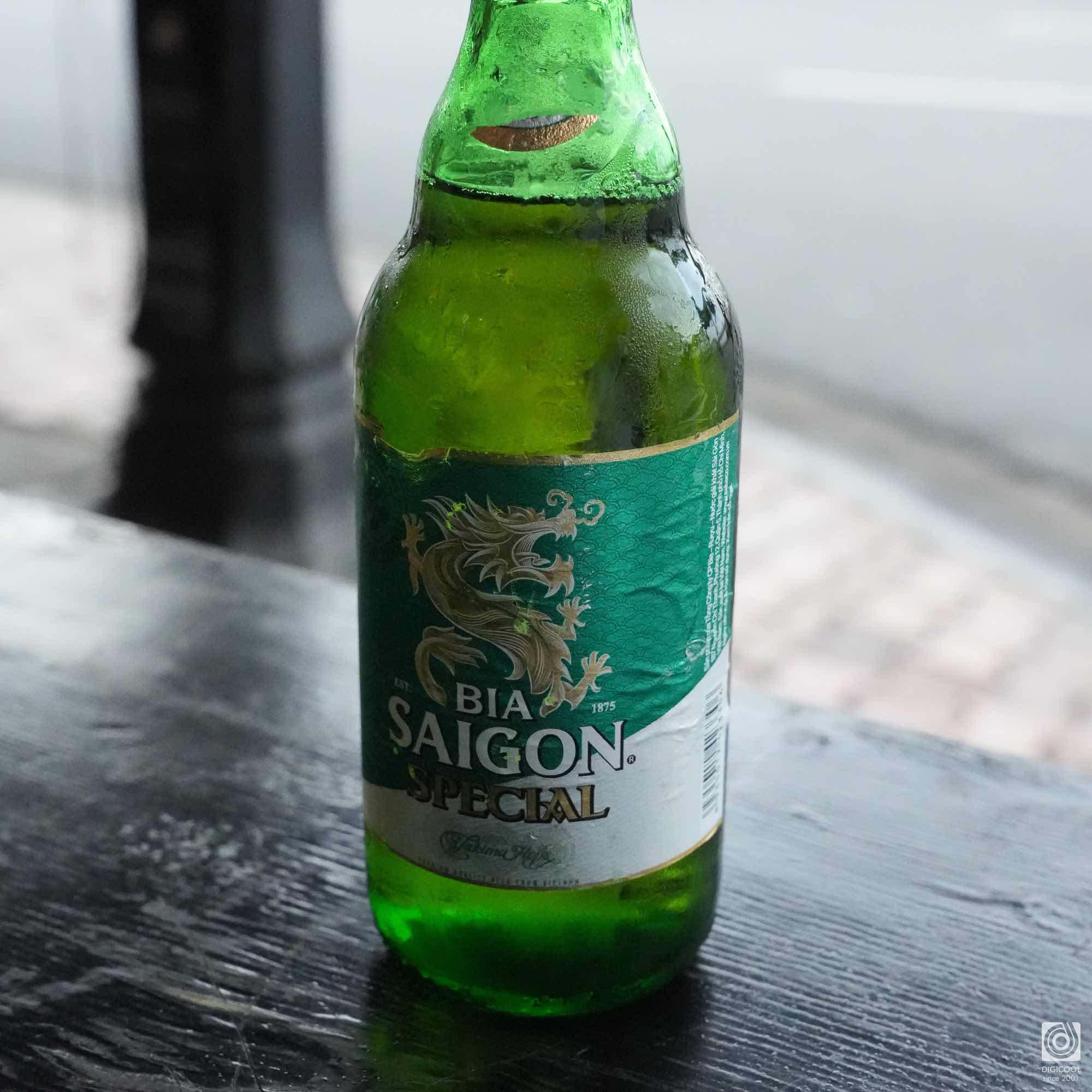 ベトナム ダナン・リバーサイドの「Bamboo 2 Bar」はドラゴンブリッジを見ながら昼飲み出来ますよ。