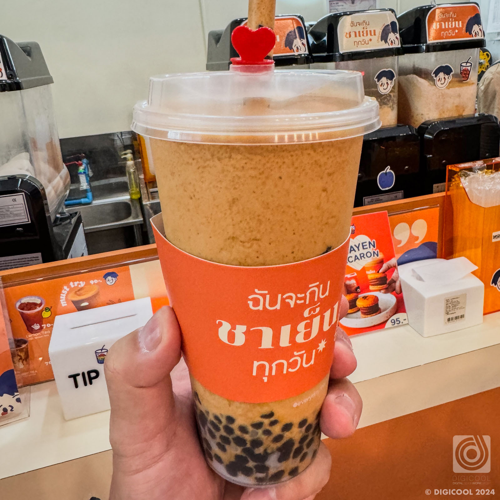 タイ バンコク・出来たばかりなのに人気急上昇の「Everyday Thai Tea」でタピオカタイティーを飲んでみた。