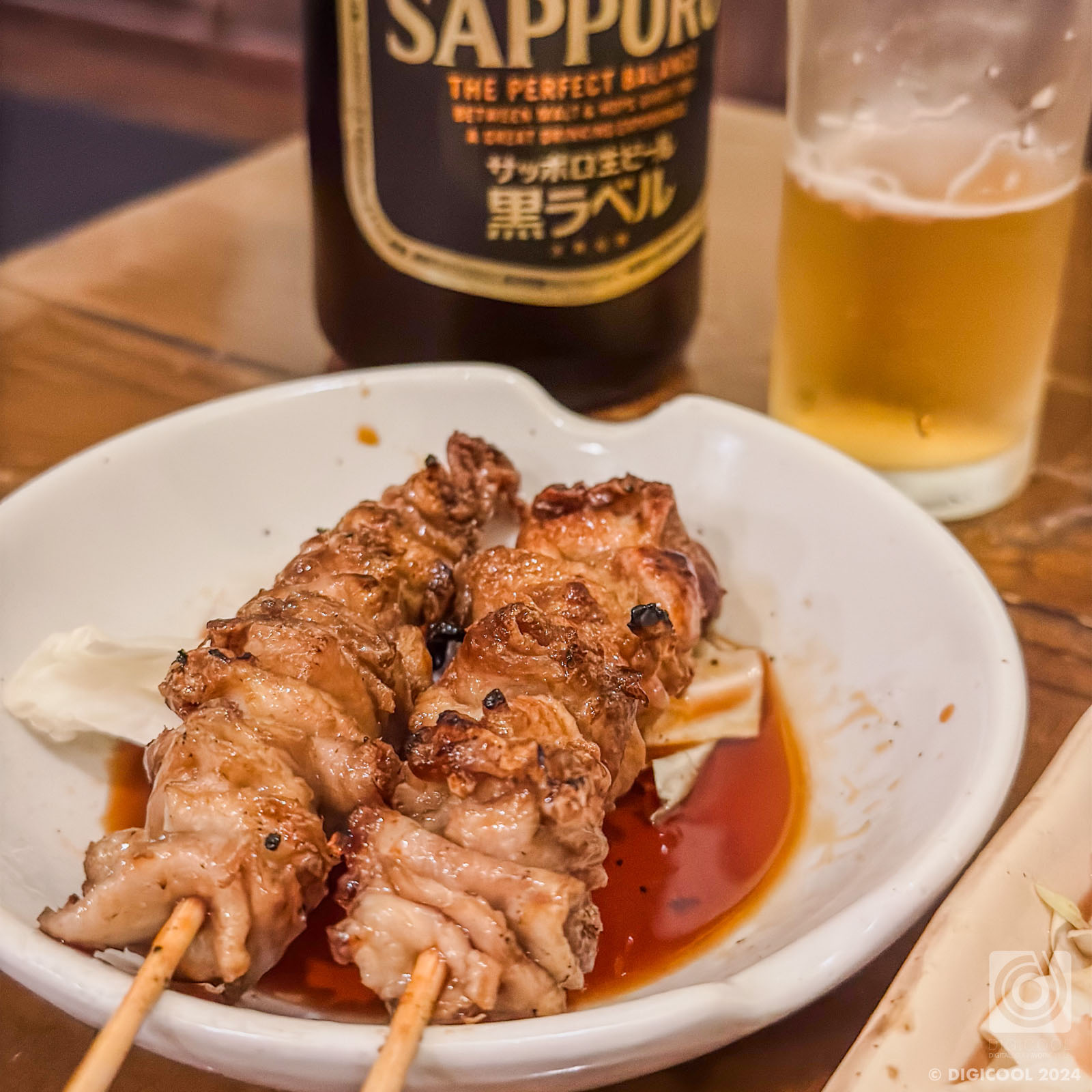 沖縄県 沖縄市・なんでもある居酒屋「旨いもん酒場 やんちゃ」で食べて呑んで語り尽くした夜。