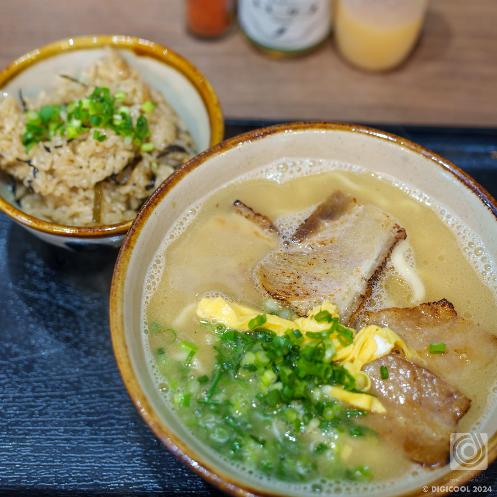 沖縄県 北中城村・「ちゅるげーそば」が帰ってきた！ここのこってりスープの沖縄そばが美味しいんです。