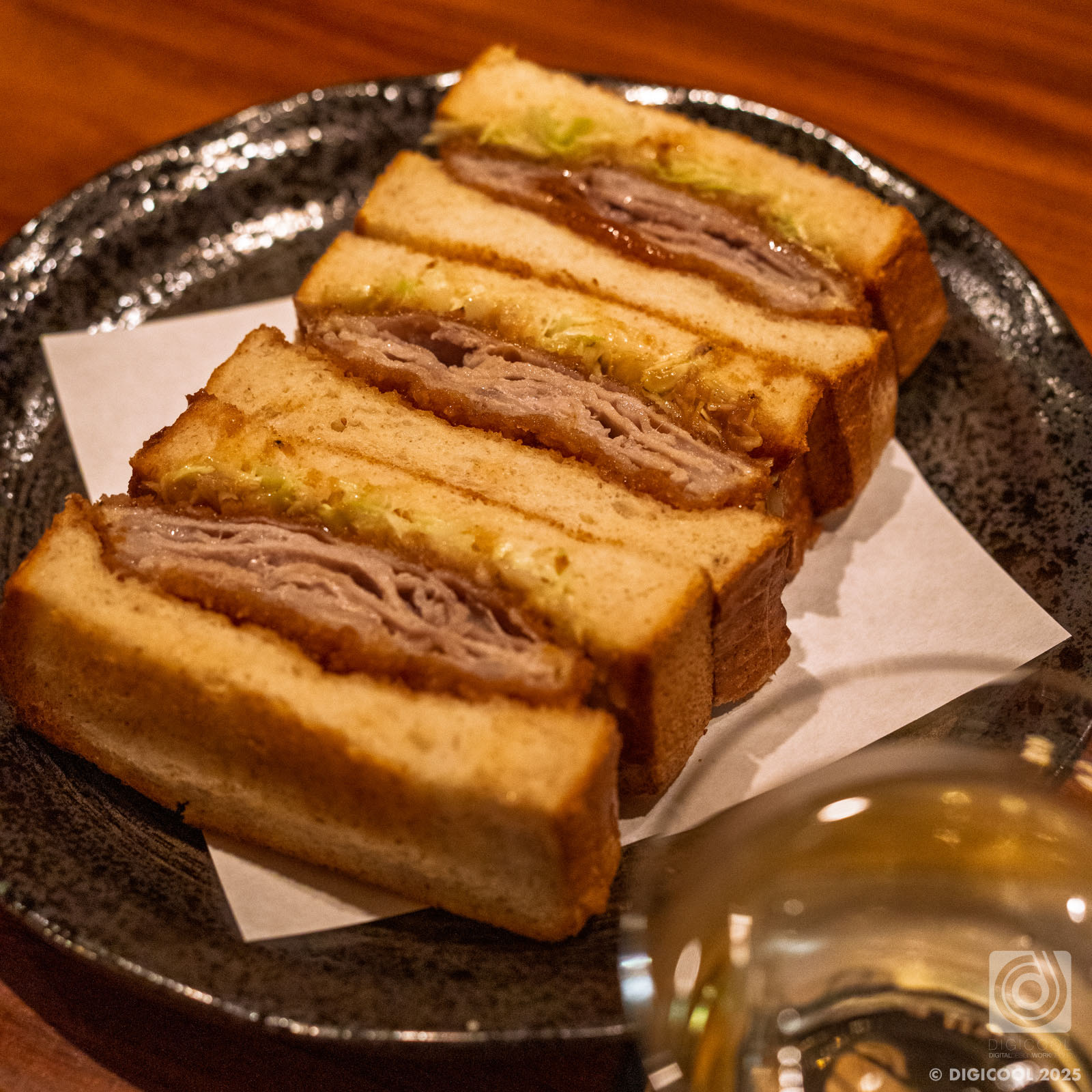 三重県 桑名市・こんなところに素晴らしいバーが！「洋酒肆 ふるかわ屋」はニッカ系のオールドから限定品までいろいろ呑める！