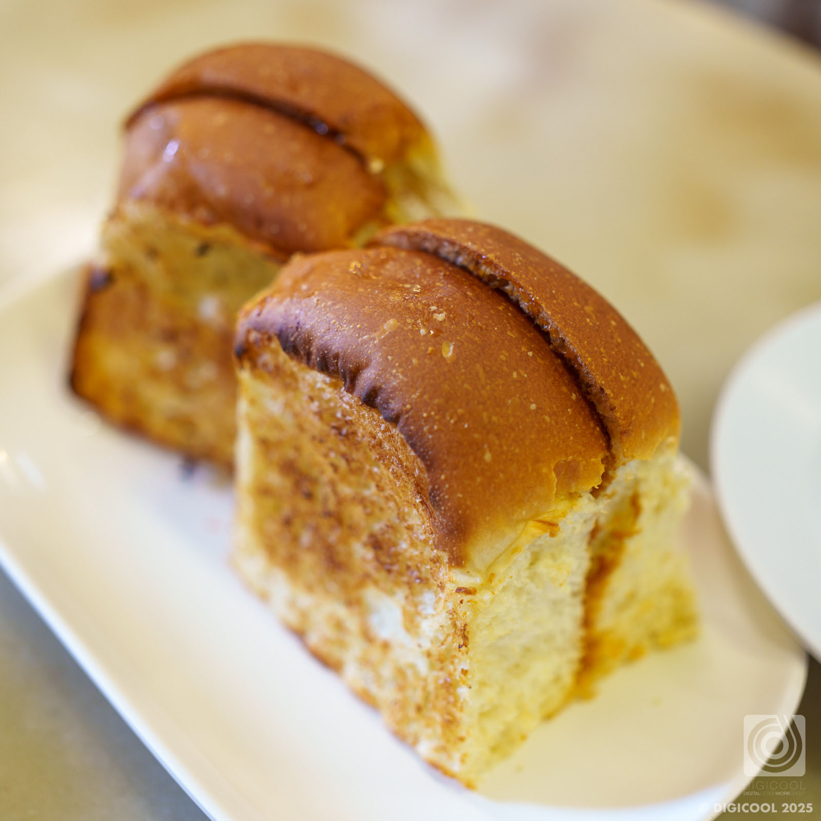 シンガポール ブギス・ローカルブレックファスト“カヤトースト”を「喜園咖啡店」で食べてみた。