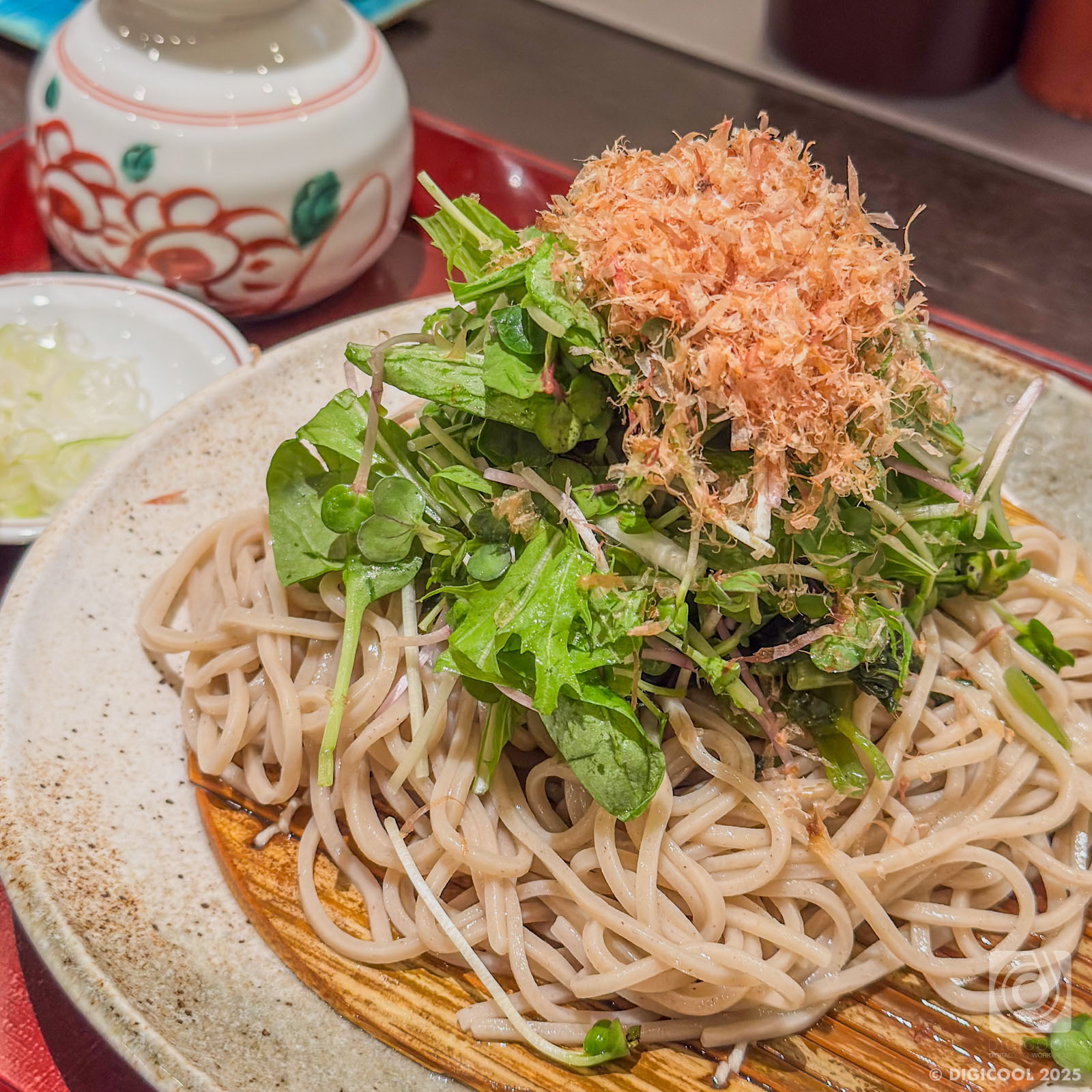 東京都 大田区・空旅前に腹ごしらえ。「蕎麦かっぽう あずみ野」で人気の葉わさび蕎麦を食べました。