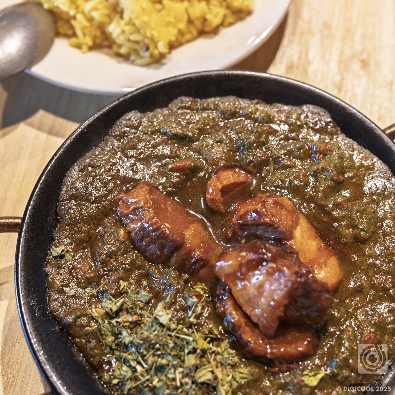 福岡県 福岡市・朝9時からカレー活！裏春吉「you&me curry」で食べる熱々スパイスカレー！