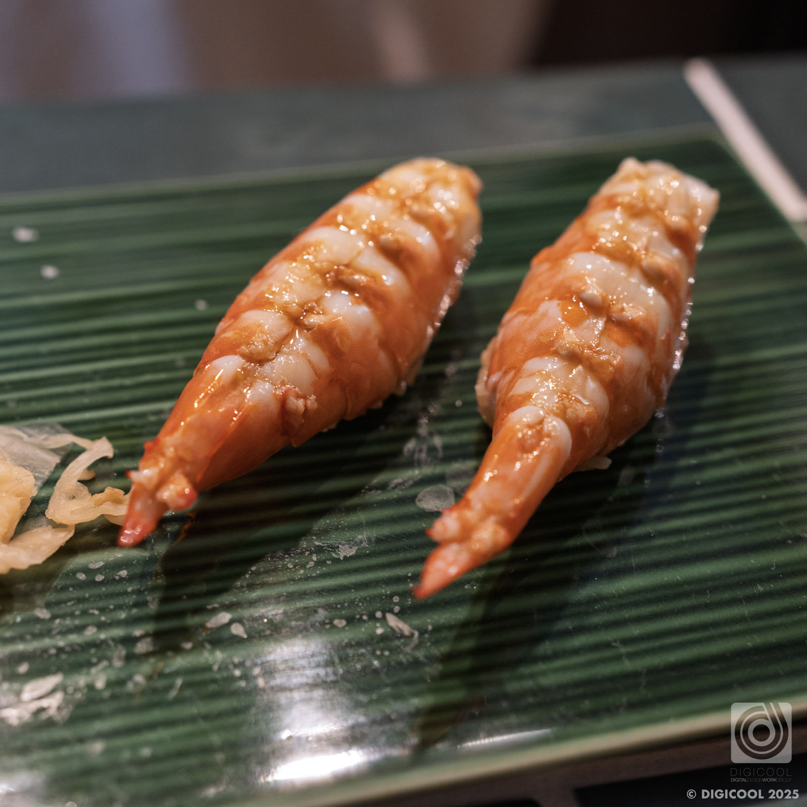 徳島県 徳島市・コインパーキングに中に立ち食い寿司！？「立喰い寿司 龍ノ落子」で食べた足赤海老が最高だった！
