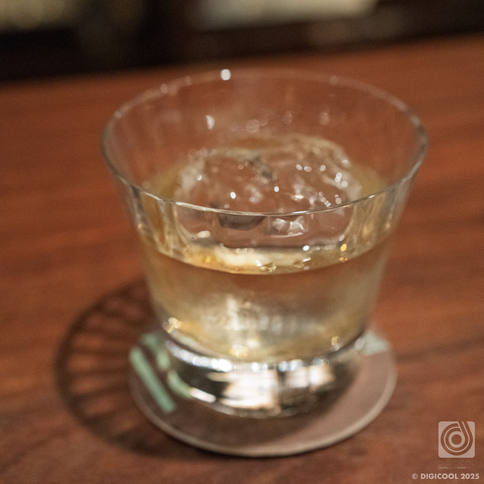 沖縄県 那覇市・久茂地の老舗オーセンティックバー「Barbary Coast」は料理も美味しくて静かに飲める名店だ。